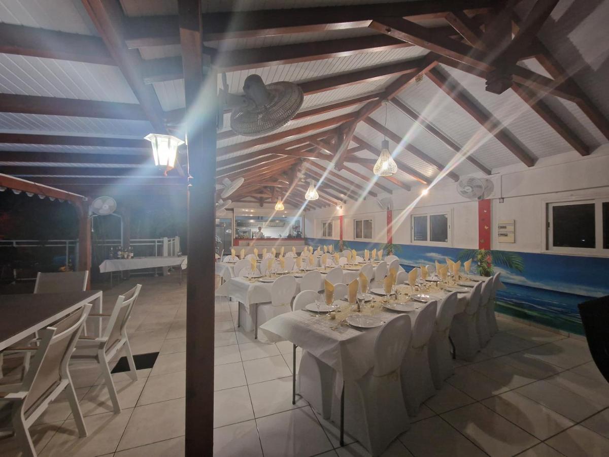 Les Villas De Boisvin Le Moule Buitenkant foto